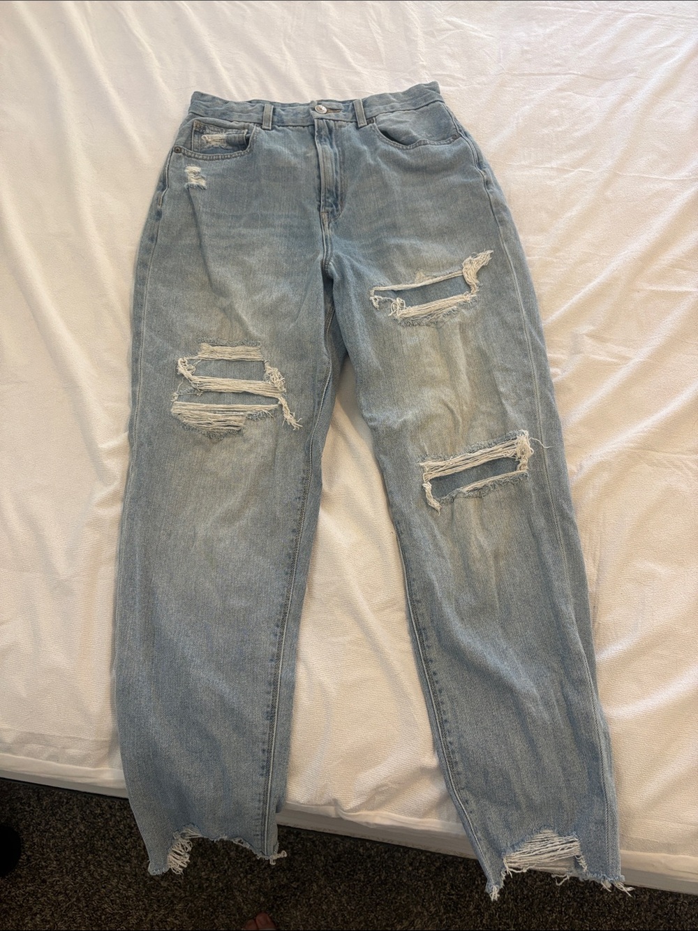 American Eagle Outfitters CURVY Light Wash Straight Leg Jeans
